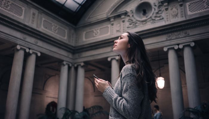 Woman in museum 